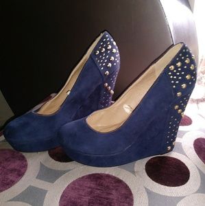 Navy 5in platform gold studded heels